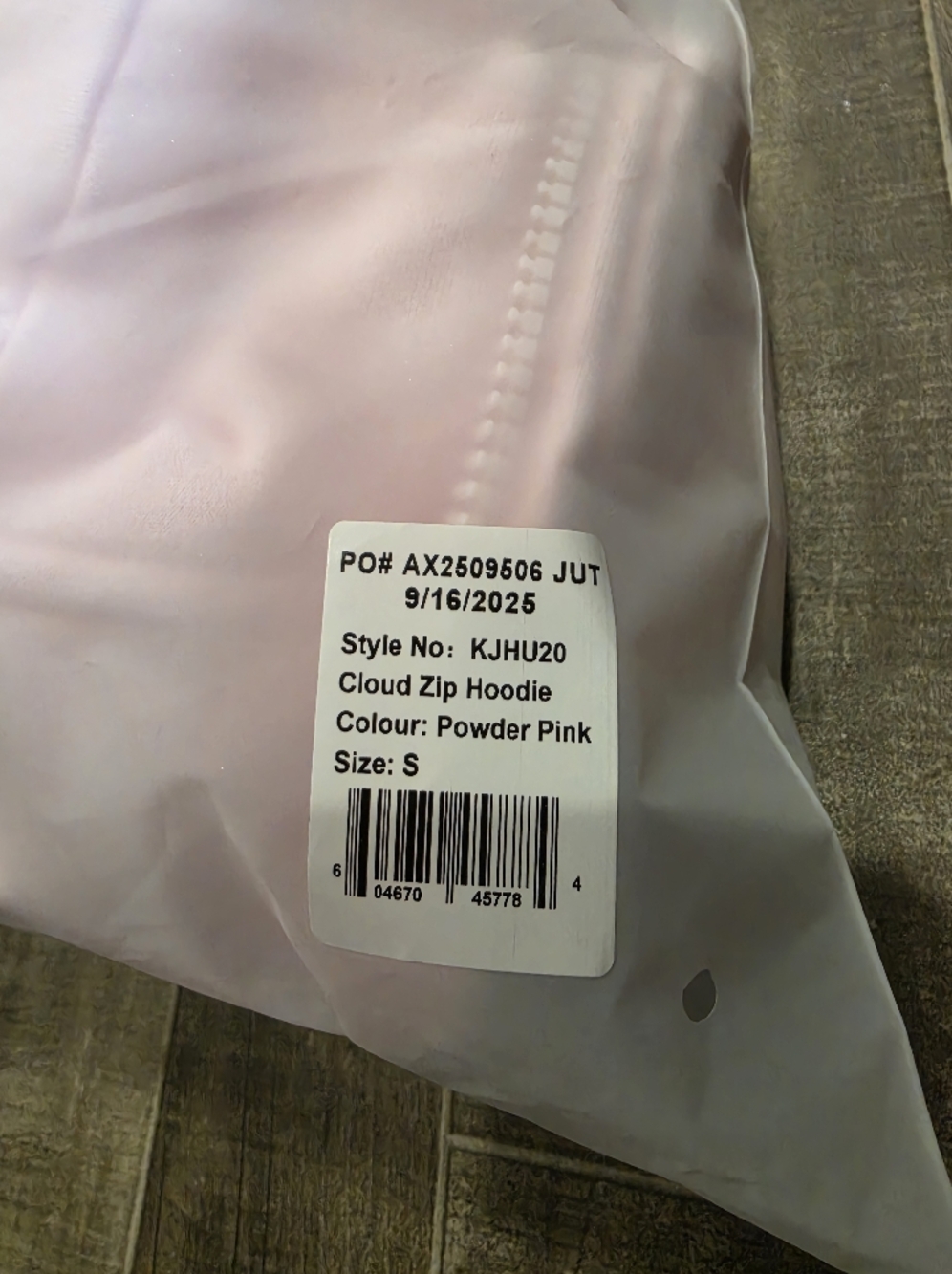 Comfrt NWT Cloud Full Zip Hooded Sweatshirt Powder Pink Women's  Small Oversized - Picture 16 of 16